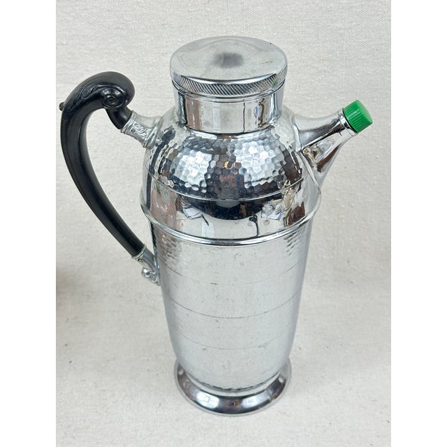 Art Deco Vintage Krome Kraft Cocktail Shaker For Sale - Image 3 of 10