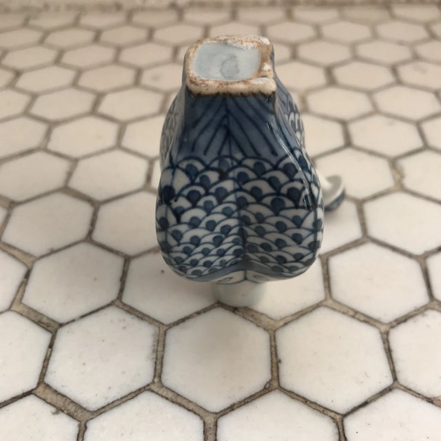 Chinese Blue & White Porcelain Koi Fish Bottle For Sale In Los Angeles - Image 6 of 11