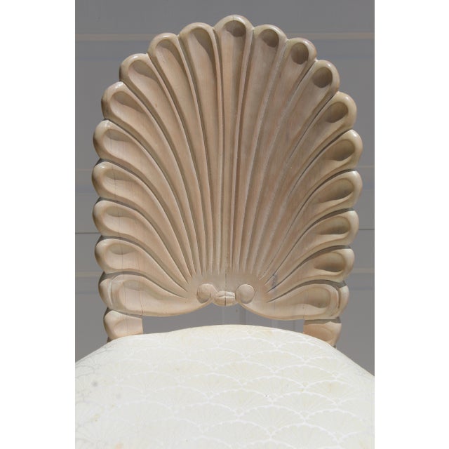Off-white 1980s Vintage Italian Hollywood Regency Grotto Shell-Back Swivel Bar Stools - Set of 3 For Sale - Image 8 of 18