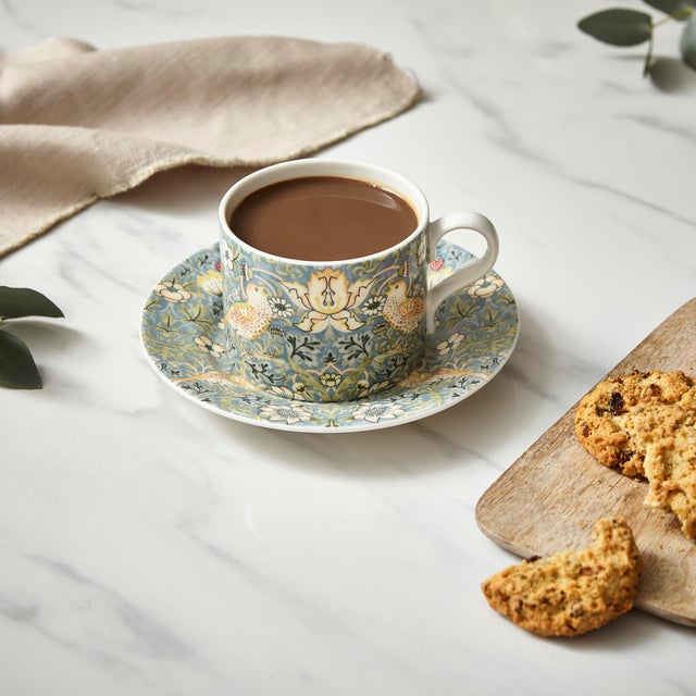 Ceramic Spode Morris & Co Teacup & Saucer, Strawberry Thief For Sale - Image 7 of 8
