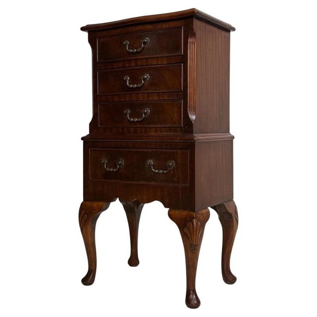 Antique Early 20th Century English Edwardian Mahogany Chest of Drawers For Sale - Image 13 of 13