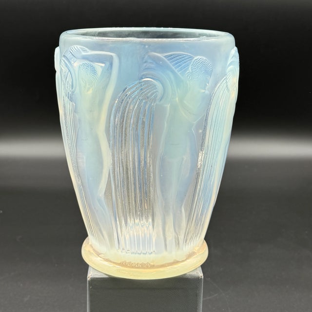 Danaïdes Vase in Opalescent Glass by R. Lalique, 1926 For Sale - Image 13 of 13