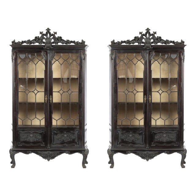 Early 20th Century Display Cases, Set of 2 For Sale