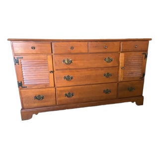 1960 Ethan Allen Heirloom Nutmeg Maple Colonial Style Triple DresseR For Sale