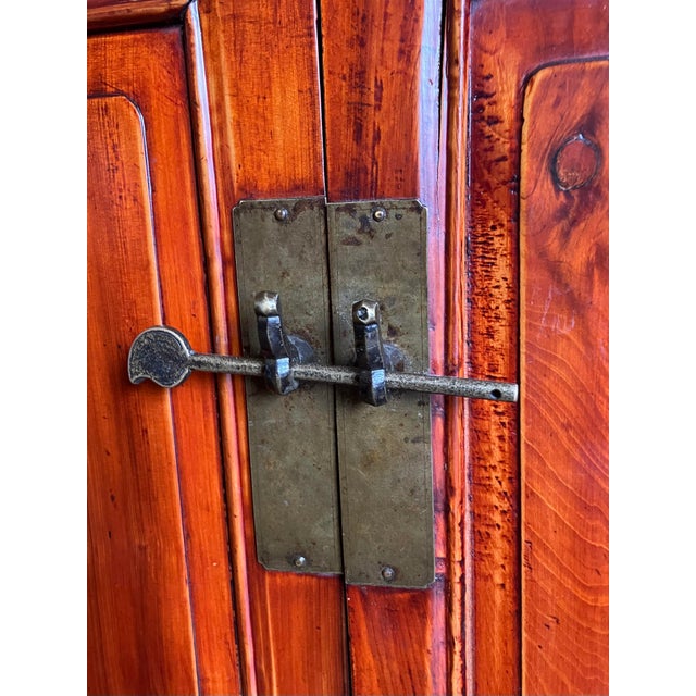 19th-Century Chinese Altar Coffer With "Cloud" Spandrels - Archival Label Discovery For Sale - Image 4 of 16