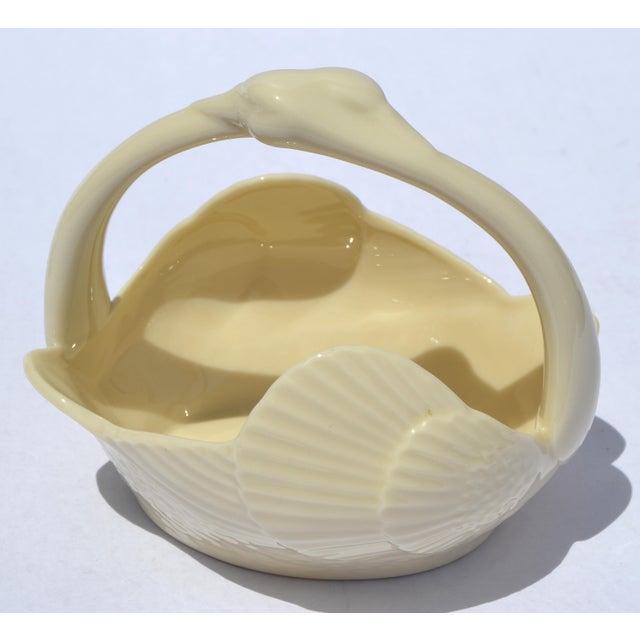Figurative 1960s Vintage Lenox Swan Basket Tan Fine Bone Ceramic 24k Gold Mark Bowl For Sale - Image 3 of 14