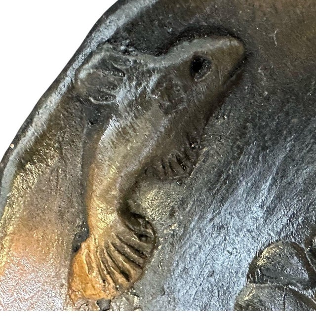 2007 Belize Art Pottery Bowl Raised Relief Shrimp Prawn Handmade Artist Signed 8" For Sale - Image 9 of 11