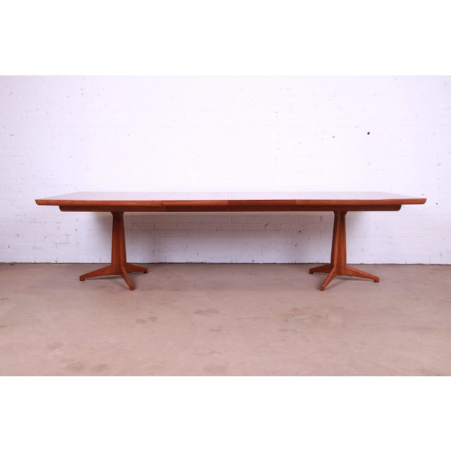 John Widdicomb John Widdicomb Mid-Century Modern Sculpted Walnut Double Pedestal Extension Dining Table, Newly Refinished For Sale - Image 4 of 12