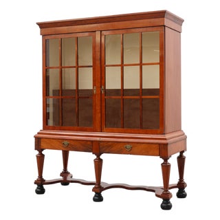 Antique William IV Style Walnut Display Cabinet, United Kingdom, 18th Century For Sale