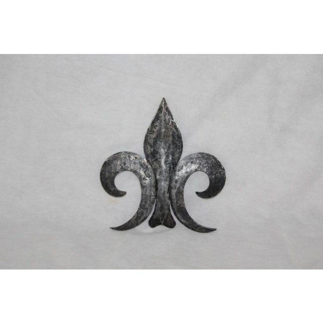 Fleur de Lys Heraldic lily decor Royal home decor King French vintage Medieval style Wrought iron. Dimensions: Height 7.8"...