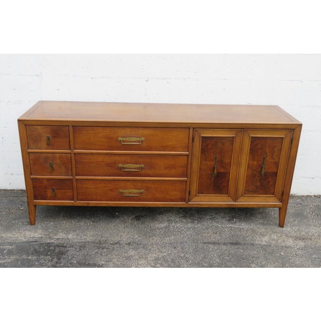 Fancher Furniture Mid 20th Century Modern Long Low Dresser Bathroom Vanity For Sale - Image 16 of 18