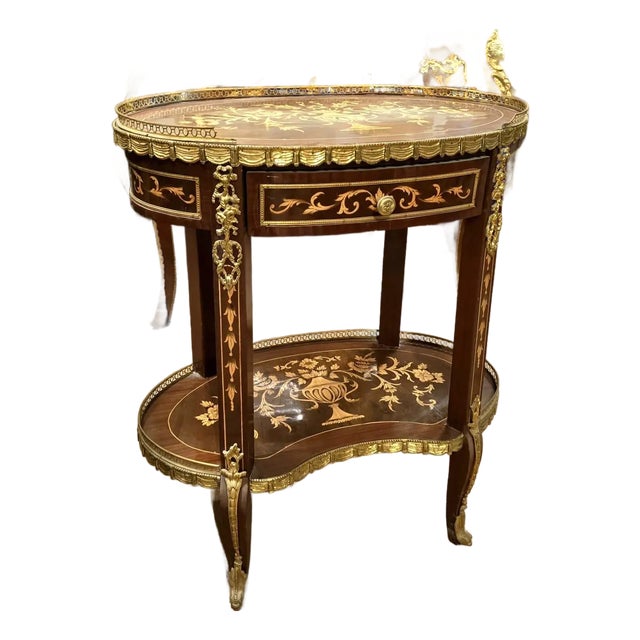 Elegant Oval Accent Table With Inlaid Wood, Brass Gallery, Drawer & Lower Shelf For Sale