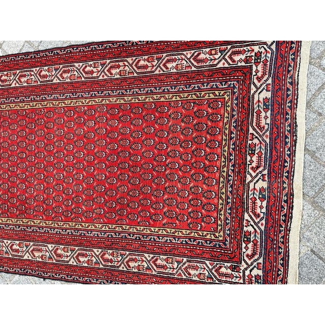 Pretty late 19th Century Malayer runner with beautiful design of Botteh and nice natural colors, entirely hand knotted...