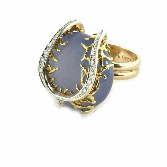 Contemporary Mid 20th Century Diamond Chalcedony 14k Two Tone Gold Horseshoe Design Ring - Size 5.5 For Sale - Image 3 of 7