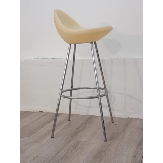 Beautiful high stool by Roberto Foschia for Midj. Original vintage edition. Italy, 1970s. This is not a reissue. Cone-...