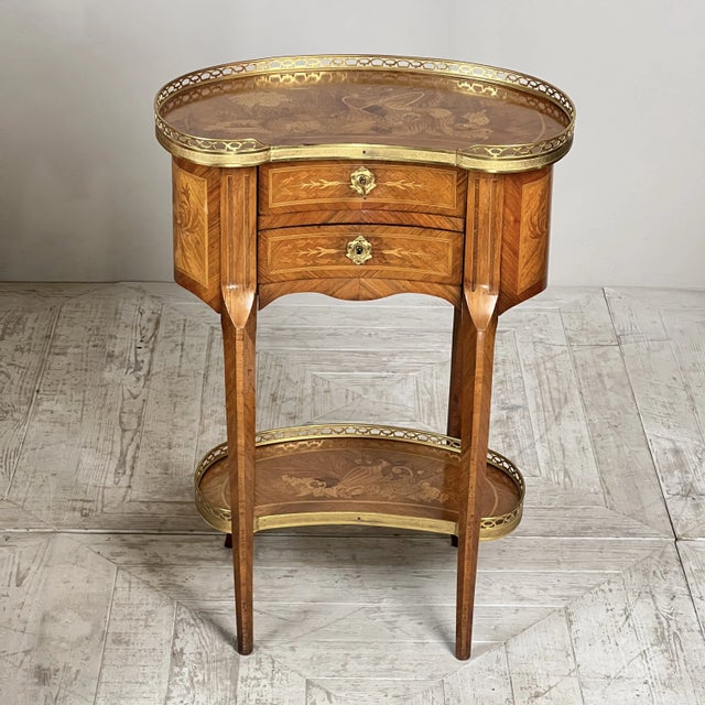 French Kingwood and Marquetry Inlaid Kidney Shaped Side Table For Sale - Image 5 of 11