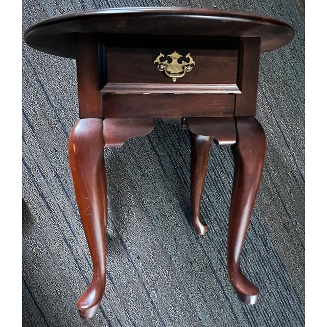 Kincaid Solid Wood Oval Side Accent End Table with Drawer Finish: Dark Brown Rustic Country Style Queen Anne Style...