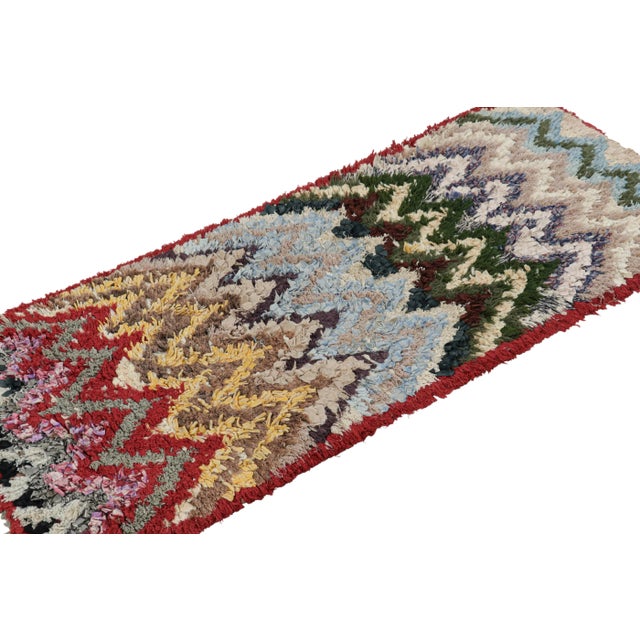 Rug & Kilim Vintage Moroccan Runner Rag Rug With Multicolor Chevron Patterns - Rug & Kilim For Sale - Image 4 of 7