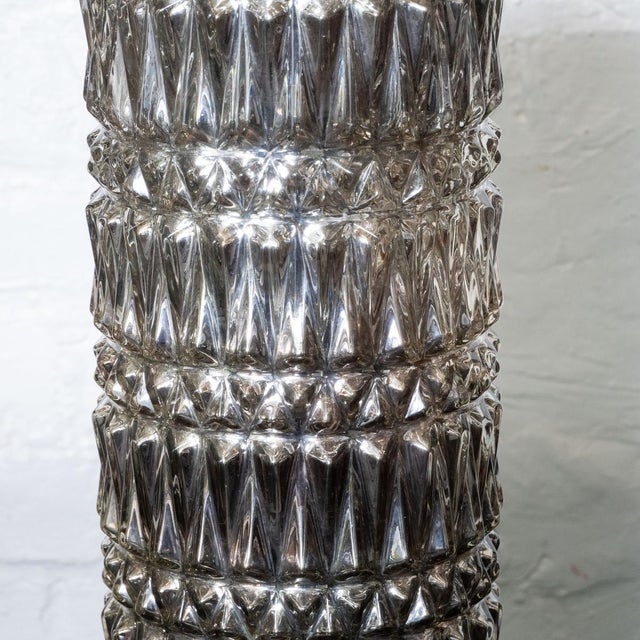 Brass Pair of Hollywood Regency Style Mercury Glass Diamond Pattern Lamps For Sale - Image 8 of 12