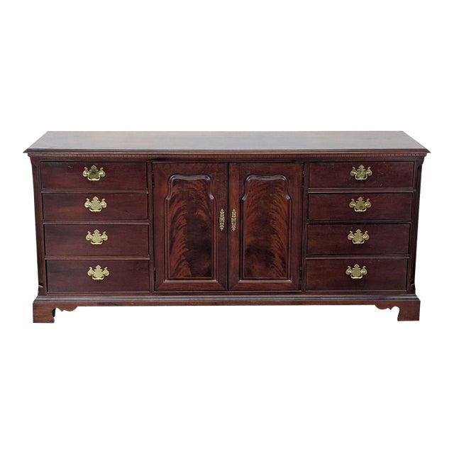 Thomasville Traditional 12-Drawer Dresser For Sale