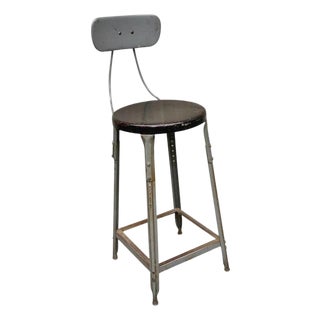 Mid 20th Century Vintage American Industrial Gray Metal Drafting Stool Artist Work Chair For Sale