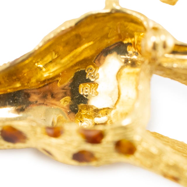 Metal Vintage 18k Yellow Gold Brown Enamel Ruby Eyes Diamond Leg Giraffe Pin Brooch For Sale - Image 7 of 8