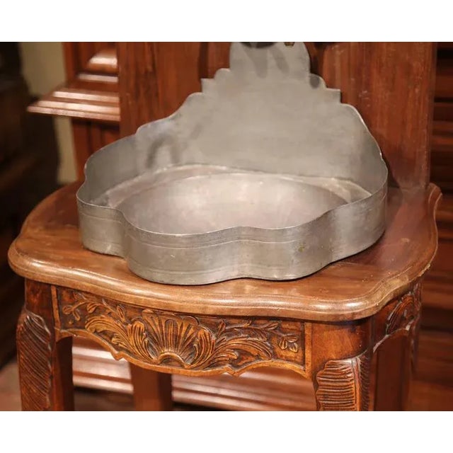 Brown 18th Century French Louis XV Pewter Lavabo on Carved Walnut Stand For Sale - Image 8 of 10