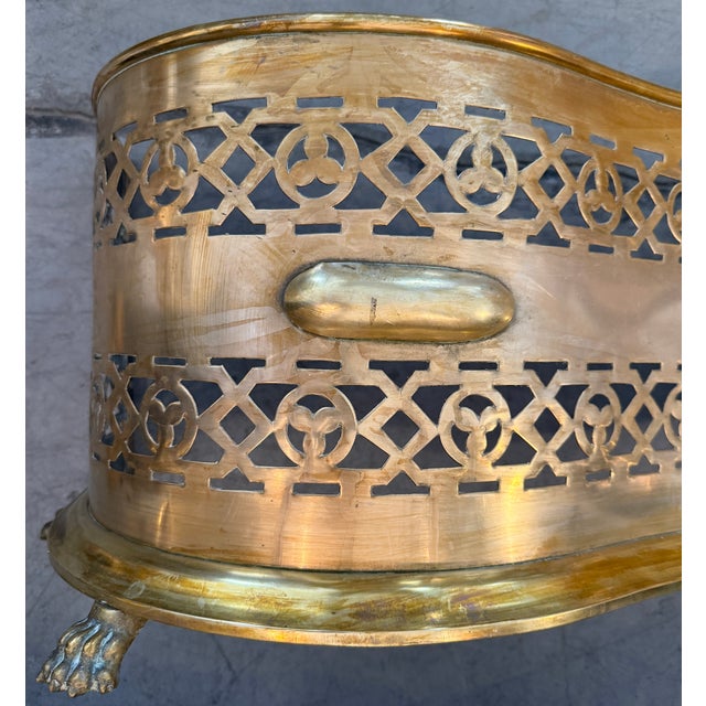 Metal Antique French Victorian Serpentine Fireplace Fender From Early 19th Century For Sale - Image 7 of 7