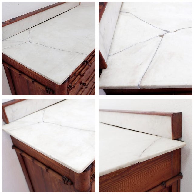 Antique - Decoration - 19th Measures : 105x48cm H:90.5cm Materials : Wood - Marble 19th-century French commode in faux...