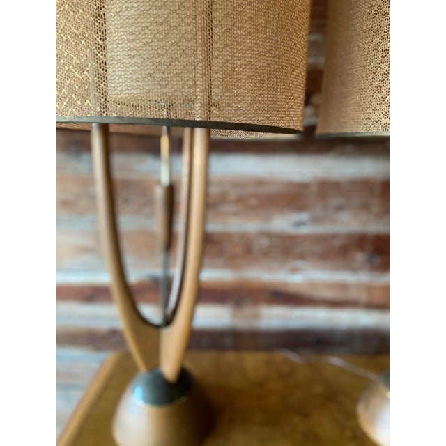 Pair of Mid Century Modern 'Cactus' Table Lamps | in the Style of Modeline Lamps For Sale - Image 4 of 12