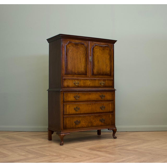 Art Deco Walnut Tallboy Cabinet on Chest from Waring and Gillow, 1930s For Sale - Image 4 of 10