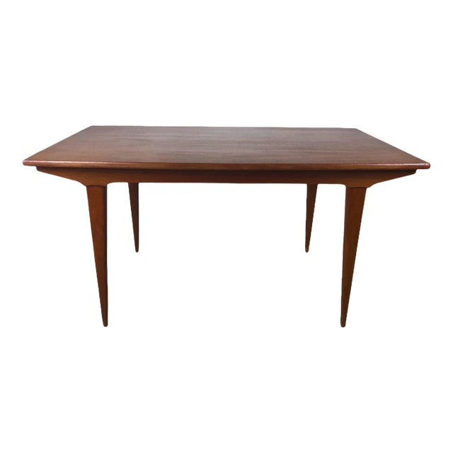Extendable Scandinavian Style Dining Table For Sale