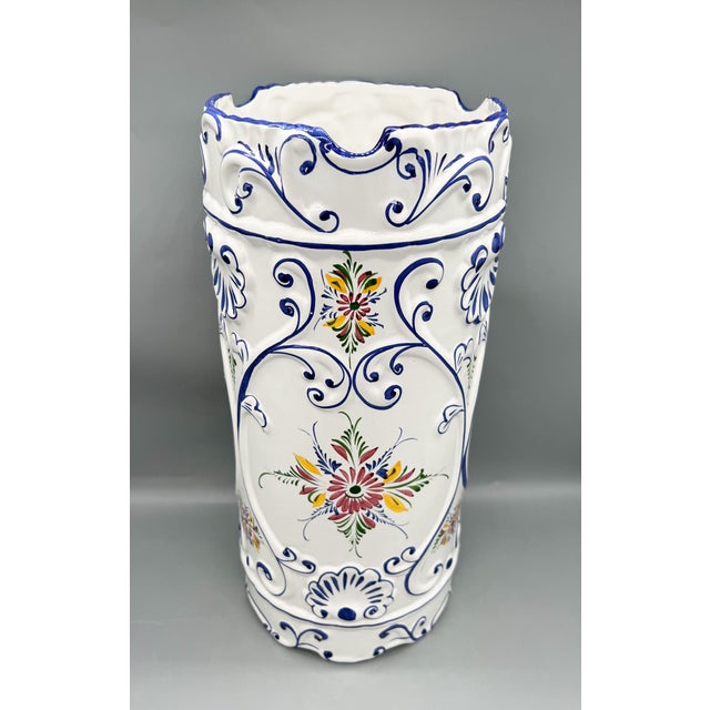 Vintage Portuguese Hand-Painted Floral Ceramic Umbrella Stand – Mediterranean / Traditional For Sale - Image 10 of 13