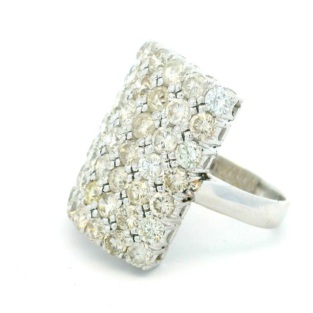 Vintage 4 Carat Diamond 18k White Gold Wide Bombe Cocktail Ring, Size 6.75 For Sale - Image 9 of 12