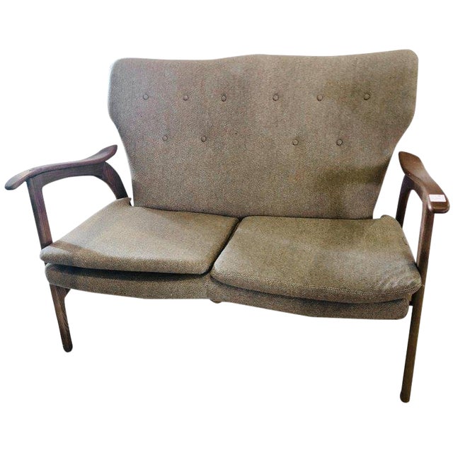 A Mid Century Modern Settee Sofa Or Loveseat Chairish