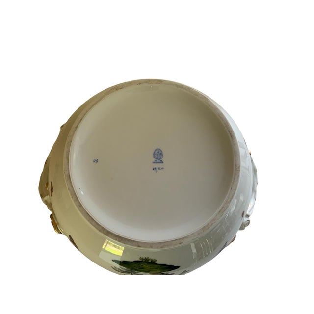 Ceramic Herend Rothschild Bird Round Soup Tureen Base W/Handles Porcelain 19/Ro Made in Hungary For Sale - Image 7 of 7