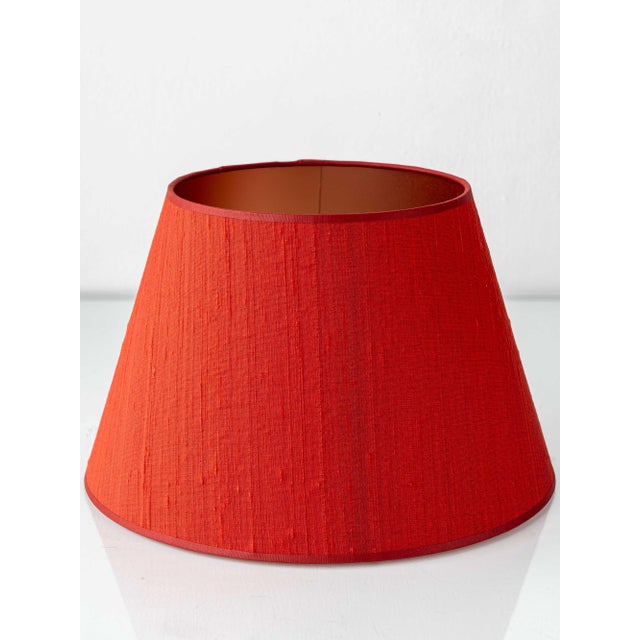 Blue & White Ceramic Table Lamps with New Vermilion Silk Shades from Royal Delft, 1974, Set of 2 For Sale - Image 14 of 18