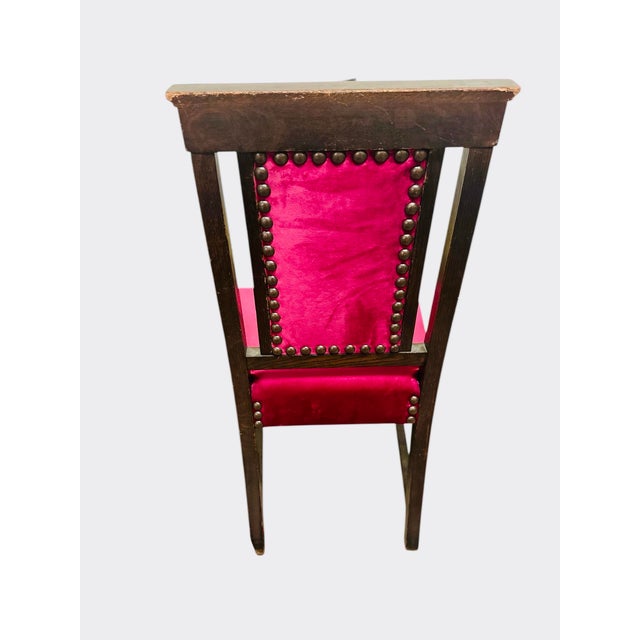 1900 - 1909 Early 20th Century Edwardian English Oak Dining Chairs With Vivid Mexican Embroidery Upholstery - Set of 6 For Sale - Image 5 of 7