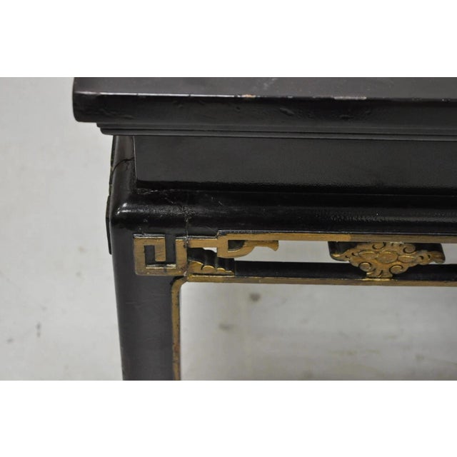 Wood Vintage Chinese Relief Carved Ho Ho Bird Glass Top Display Oriental Coffee Table For Sale - Image 7 of 13
