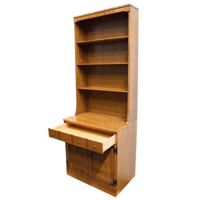 Wood Ethan Allen Heirloom Nutmeg Maple CRP Custom Room Plan 30" Shutter Door Cabinet W. Bookcase Top 10-4511p / 10-4019 For Sale - Image 7 of 14