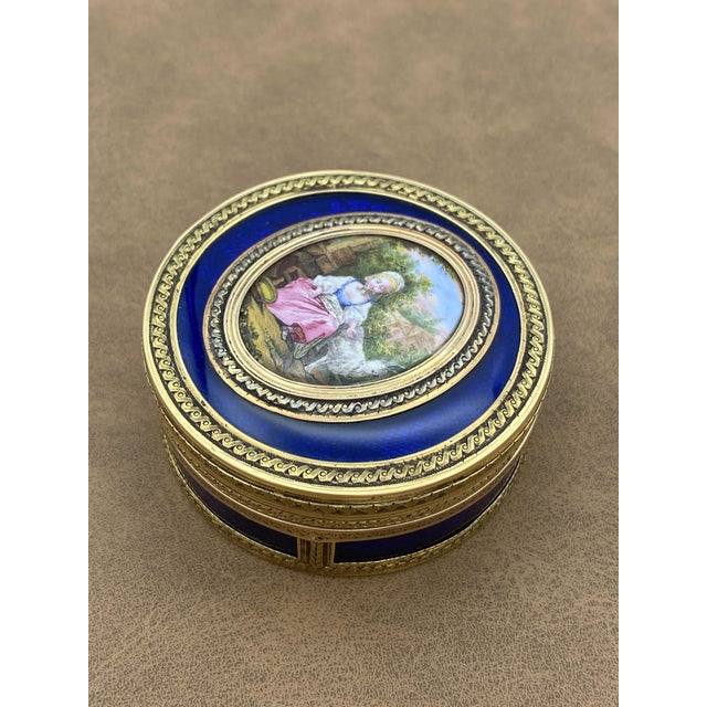 18th Century Circular Snuffbox in Gold, Enamel and Miniature with Bucolic Scene, 1800s For Sale - Image 11 of 11