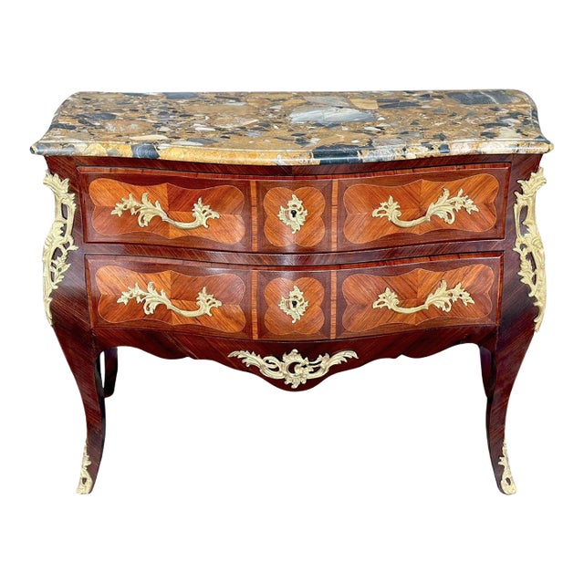 French Late 19th Century Louis XV Bombé Commode For Sale