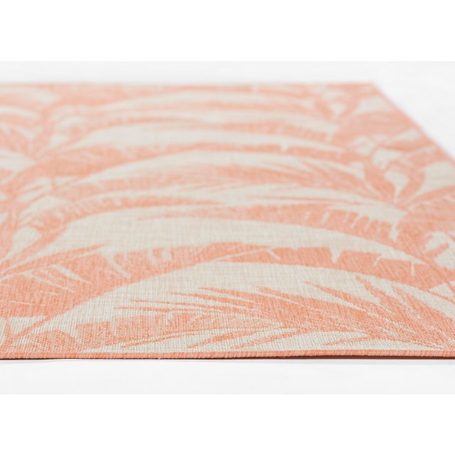 Contemporary Momeni Contemporary Indoor/Outdoor Riviera Palm Rug in Coral, 5'3" x 7' For Sale - Image 3 of 9