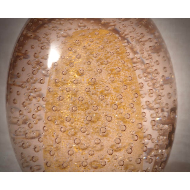 Mid-Century Modern Gold and Pink Murano Art Glass Egg Sculpture, 1980s For Sale - Image 7 of 9