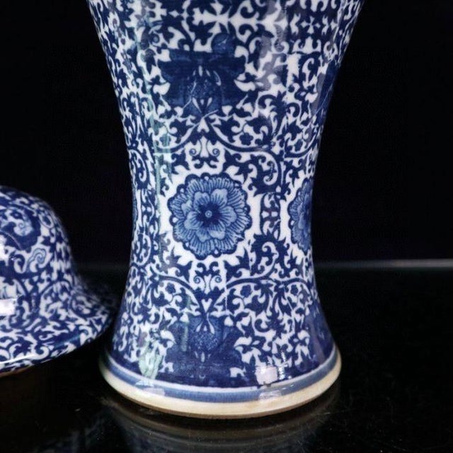 Chinoiserie Blue and White Interlocking Lotus Porcelain Lidded Ginger Jar For Sale - Image 9 of 9