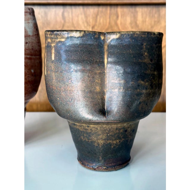 Warren MacKenzie Collection of Two Ceramic Glazed Vases by Warren Mackinzie - Set of 2 For Sale - Image 4 of 12