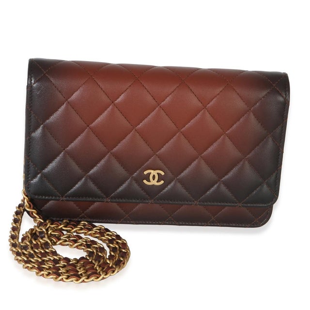 Item #: 153862 Features Interior: Six card slots. Two slip pockets. Two zip pockets Dimensions: 7.25 x 4.75 x 1 in Handbag...