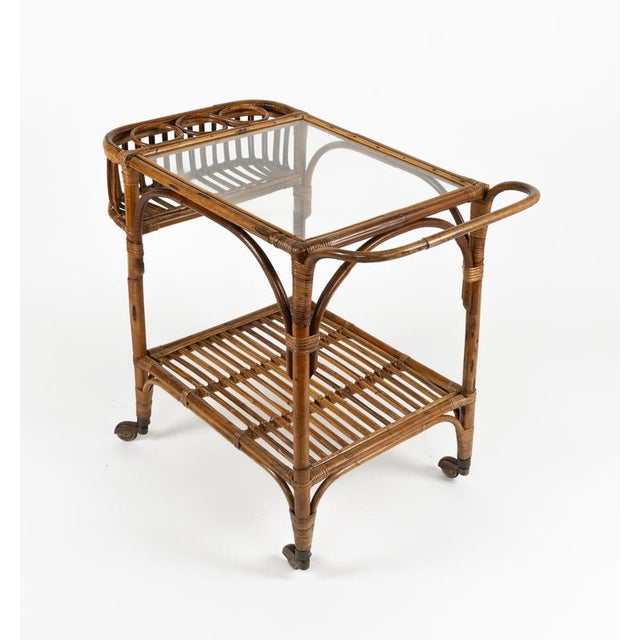Brown Mid-Century Bamboo, Rattan and Glass Serving Bar Cart in the style of Franco Albini, Italy, 1960s For Sale - Image 8 of 18