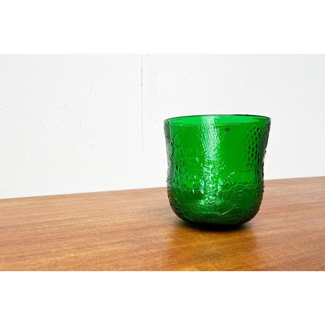 Mid-Century Fauna Decor Glass Vase by Oiva Toikka for Arabia, Finland, 1960s For Sale - Image 13 of 14