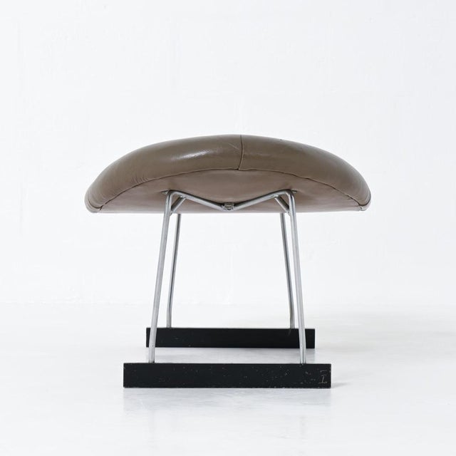 F592 Ottoman in Leather by Geoffrey Harcourt for Artifort, 1960s For Sale - Image 9 of 18